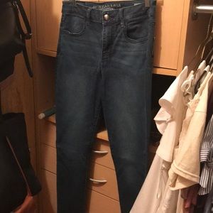High waisted American Eagle Jeans